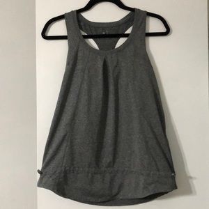 Athletic tank top